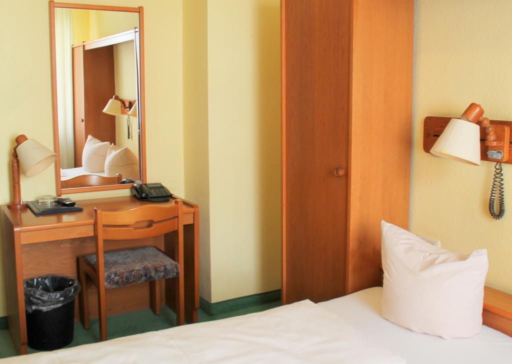 Drei Koenige Dom Hotel Κολωνία Εξωτερικό φωτογραφία